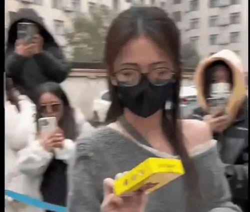 娱乐八卦事件爆料吃瓜,明星隐私大曝光,吃瓜群众狂欢时刻! 第1张 娱乐八卦事件爆料吃瓜,明星隐私大曝光,吃瓜群众狂欢时刻! 第1张